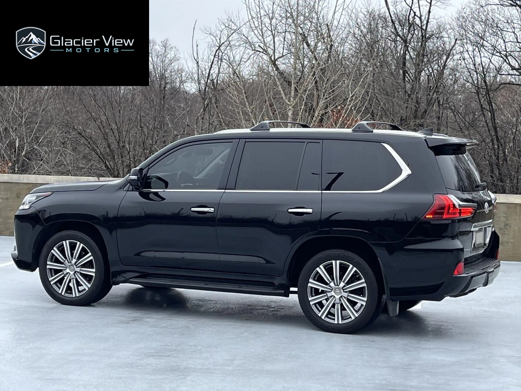2016 Lexus LX570 photo 5