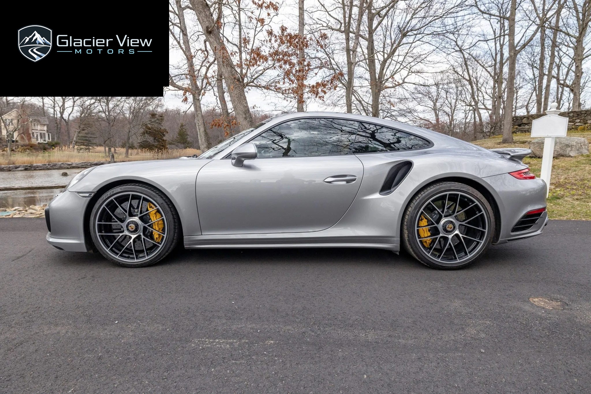 2017 Porsche 911 Turbo S Coupe photo 8