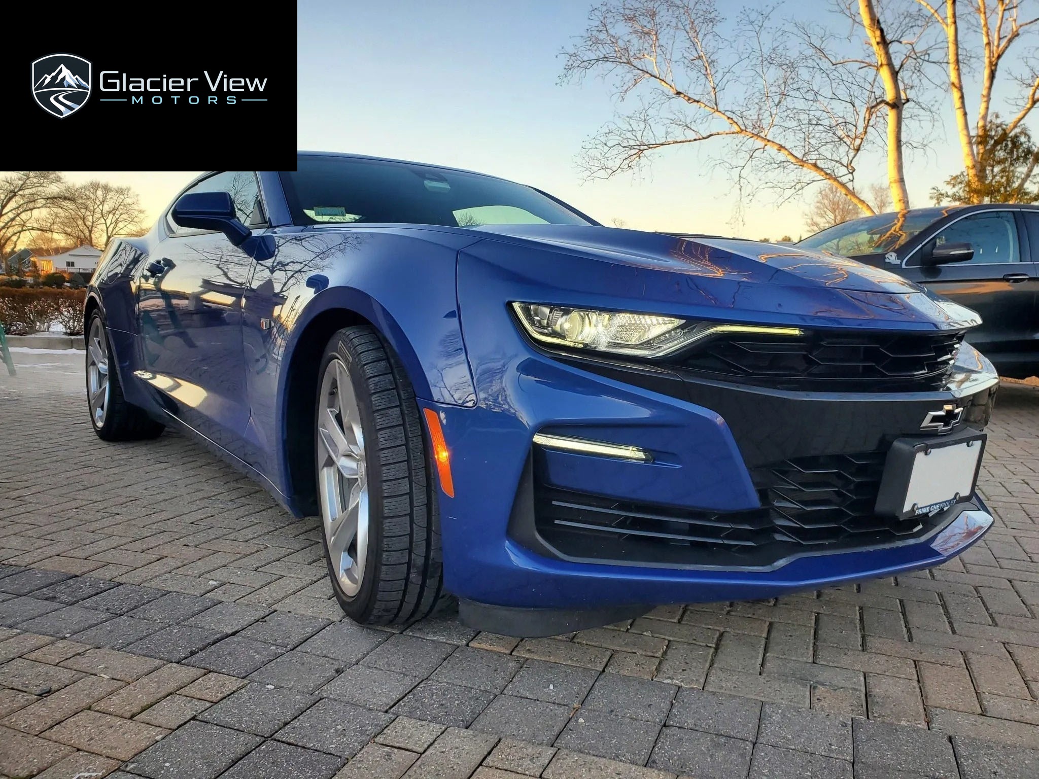 2019 Chevrolet Camaro photo 2