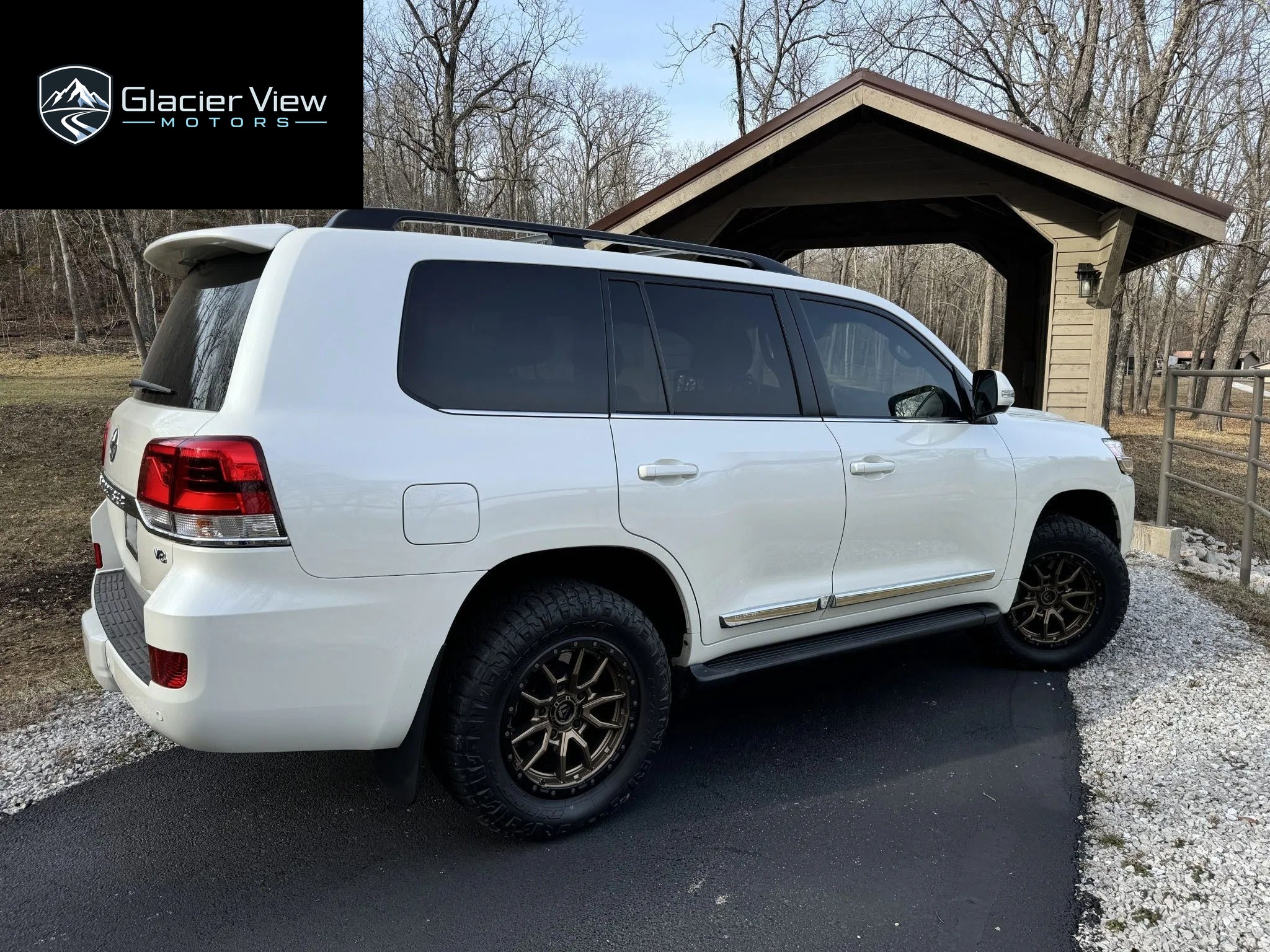 2021 Toyota Land Cruiser photo 4