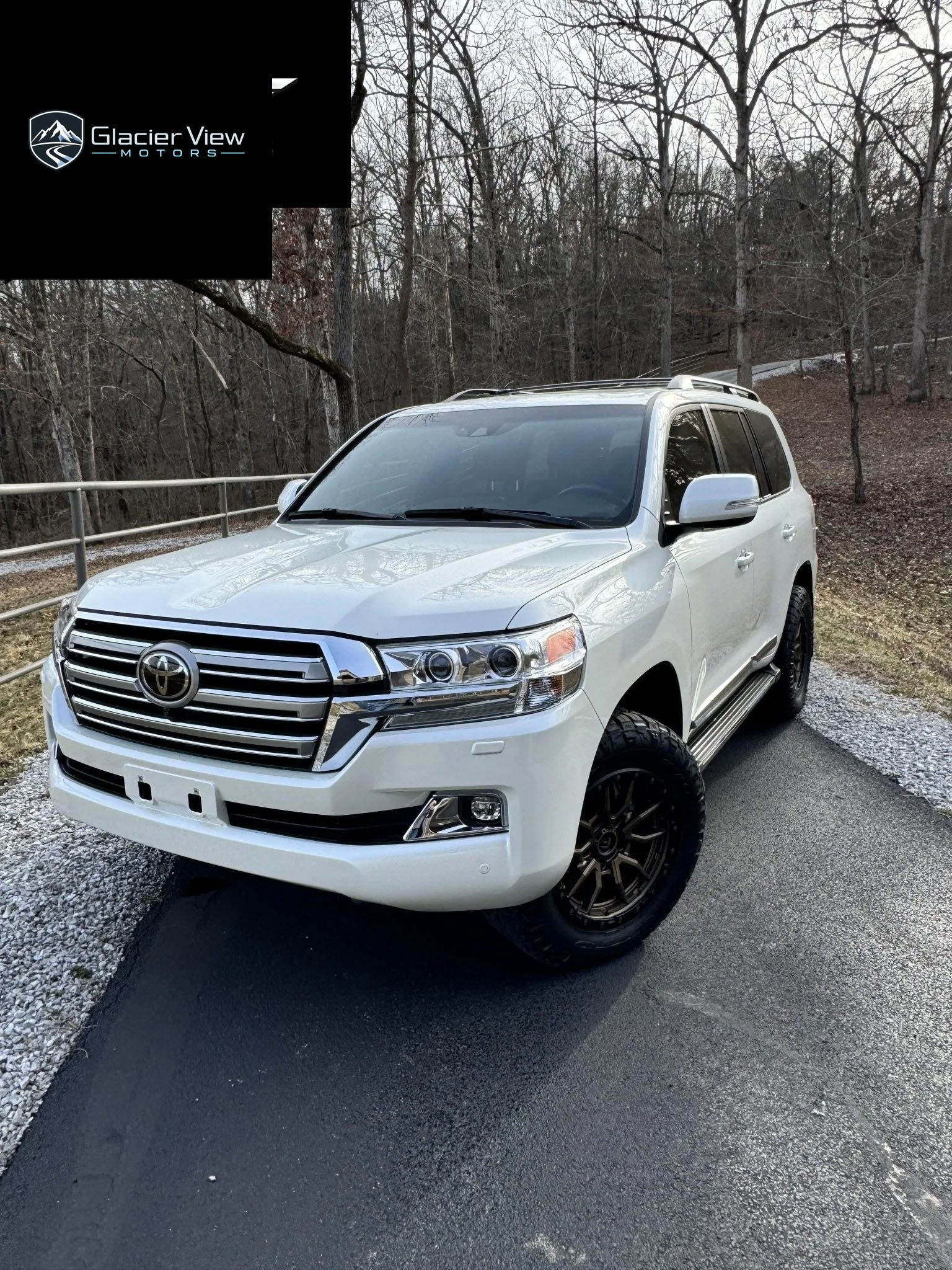2021 Toyota Land Cruiser photo 8