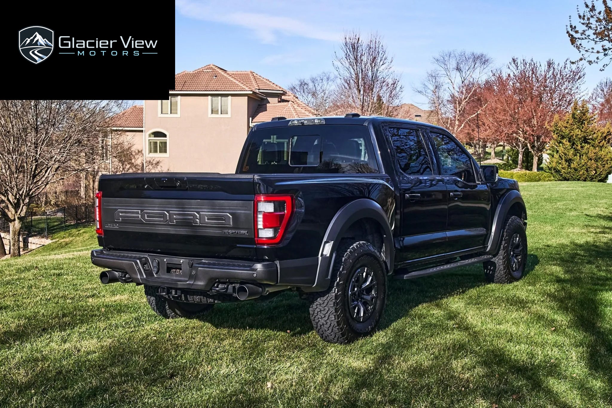 2022 Ford F-150 Raptor SuperCrew photo 4