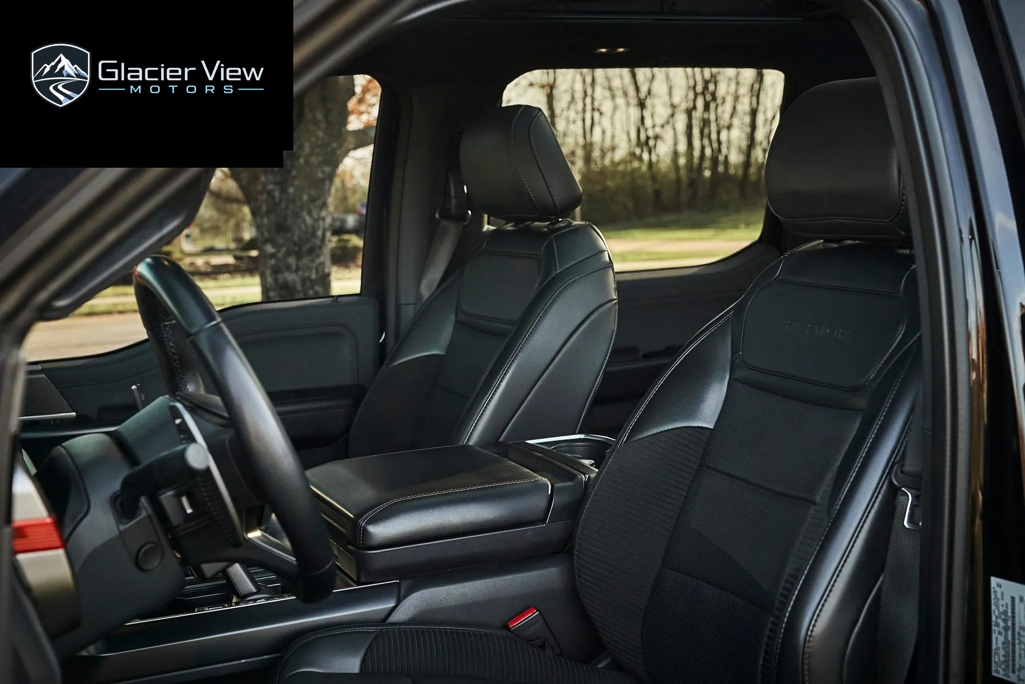 2022 Ford F-150 Raptor SuperCrew photo 9