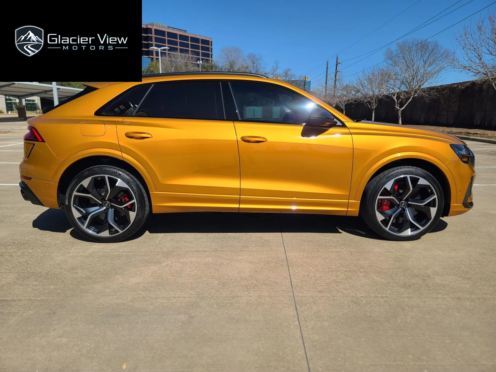 2023 Audi RS Q8 photo 3