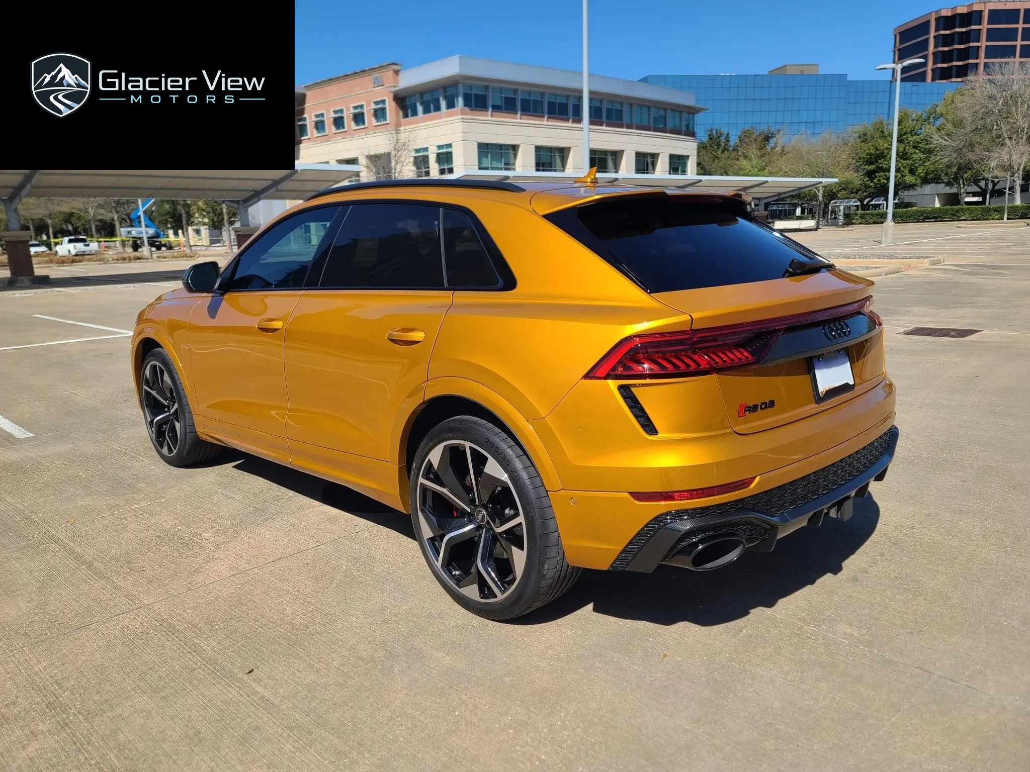 2023 Audi RS Q8 photo 6