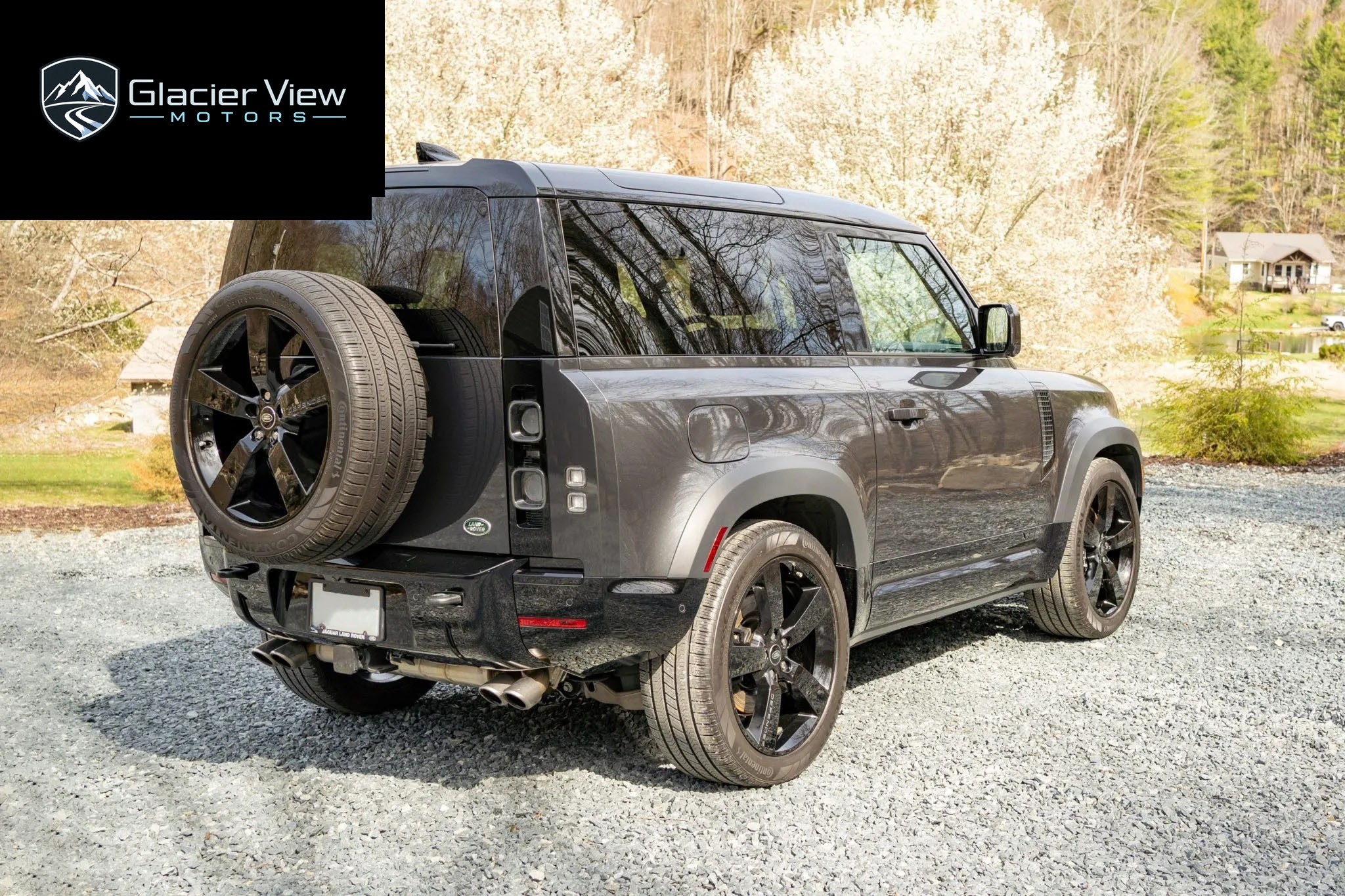2023 Land Rover Defender 90 photo 4