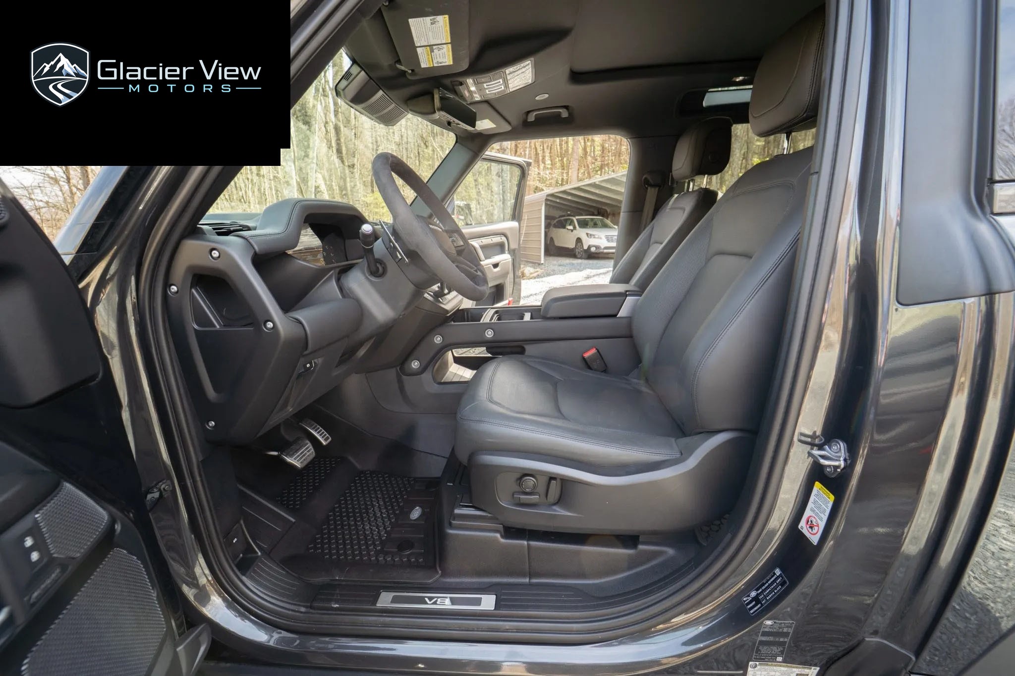 2023 Land Rover Defender 90 photo 8
