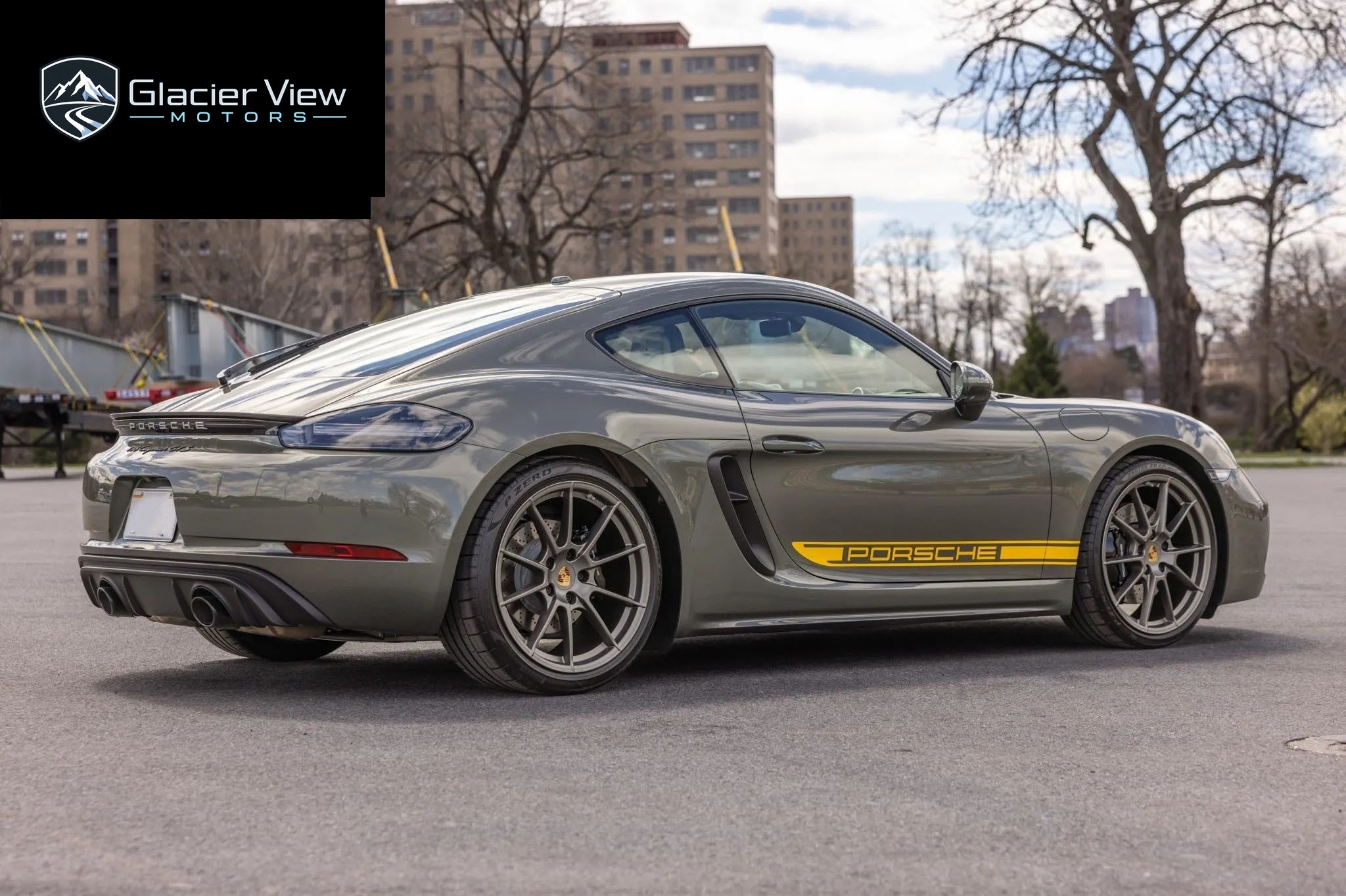 2023 Porsche 718 Cayman GTS 4.0 photo 4